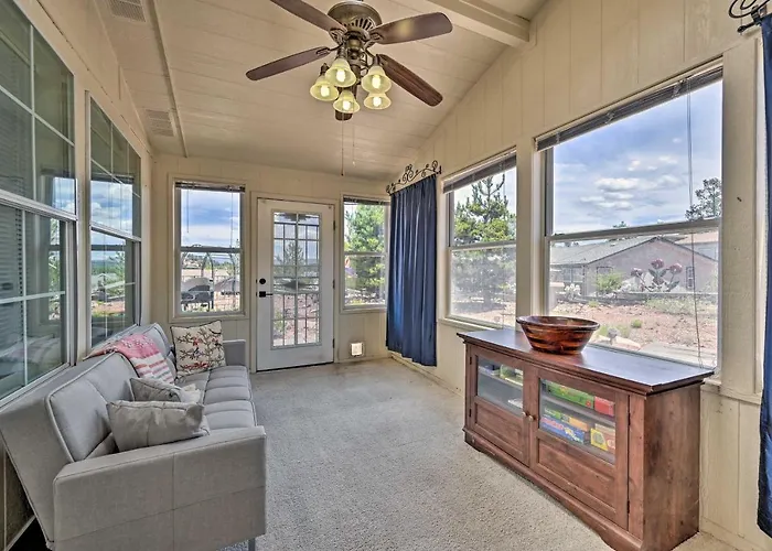 Arizona Room, Gas Grill: Charming Home!
