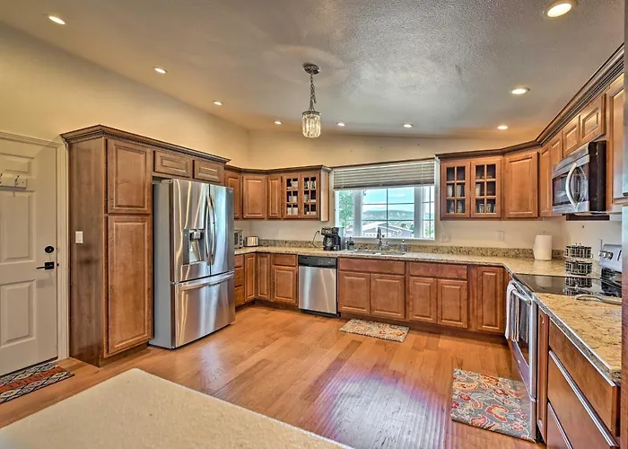 Arizona Room, Gas Grill: Charming Home! *