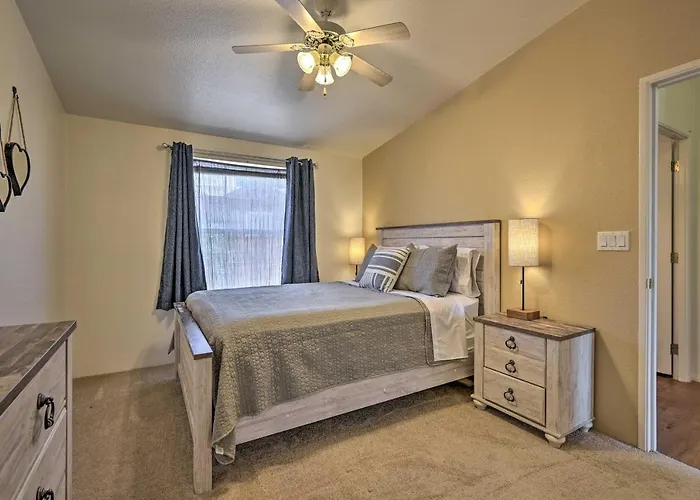 Arizona Room, Gas Grill: Charming Home! Payson