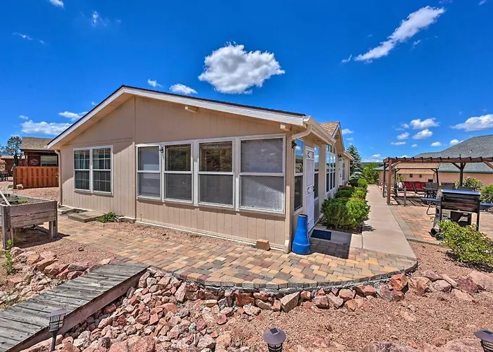 Holiday home Arizona Room, Gas Grill: Charming Home! *